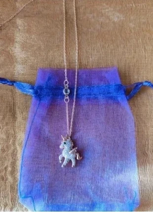 🦘 Magnifique collier petite licorne strass et chaine doré Saint Valentin, état: Très bon état, 10,99 €, 12,24 € Protection acheteurs incluse