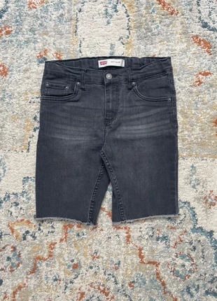 Levi’s 511 Slim – Shorts custom neri, marke: Levi's, zustand: Sehr gut, größe: S, 21,99 €, 23,79 € inklusive Vinted-Käuferschutz