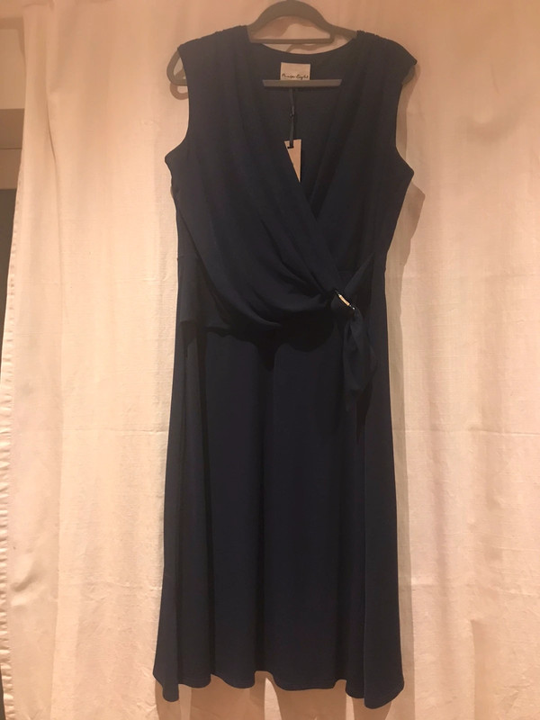 41 hawthorn tristana essential knit faux wrap hot sale dress