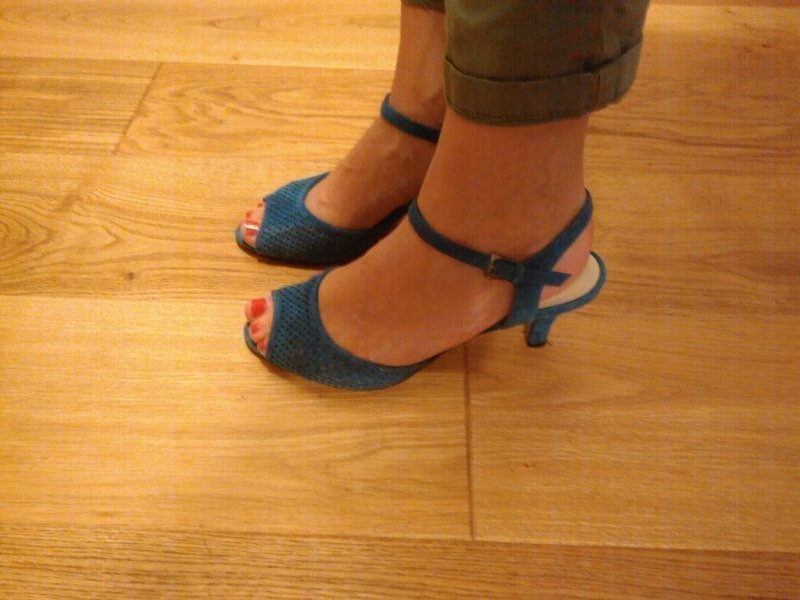 Sandales bleues à talon taille 40 4