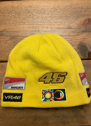 Muts Valentino Rossi, merk: Valentino Rossi, staat: Nieuw met prijskaartje, maat: Universele maat, € 10,00, € 11,20 inclusief Kopersbescherming