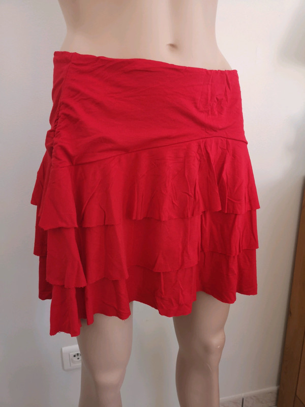 jupe rouge jennyfer