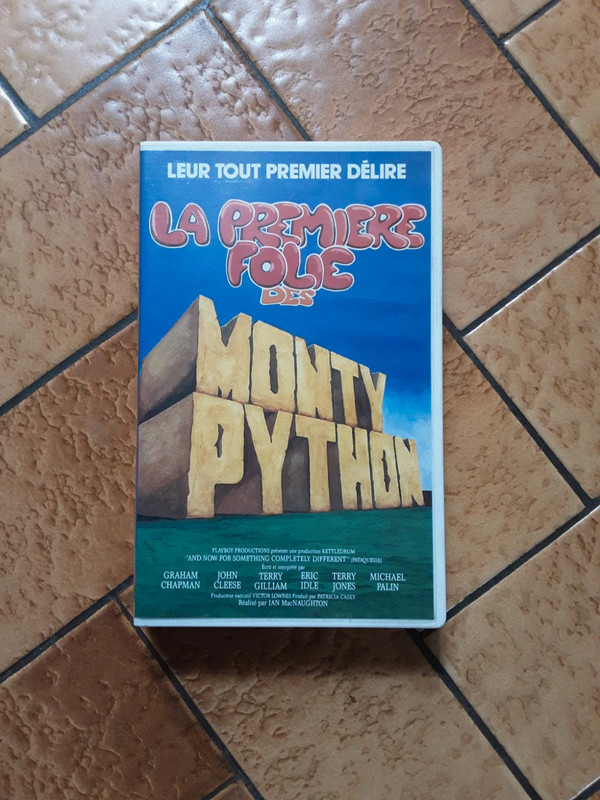 VHS Monty Python | Vinted