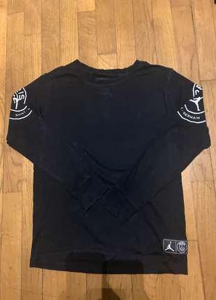 tee-shirt manche longue jordan L, marke: Jordan, zustand: Sehr gut, größe: L, 1,00 €, 1,75 € inklusive Vinted-Käuferschutz