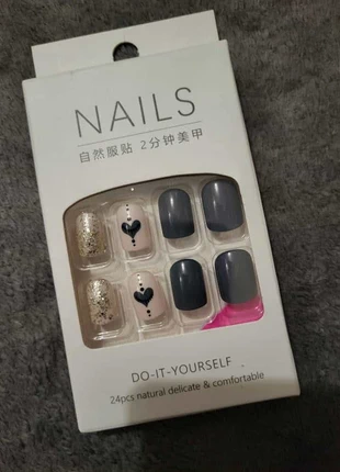 Kit de faux ongles – Neuf avec étiquette, estado: Nuevo con etiquetas, 4,00 €, 4,90 € Protección al comprador incluida