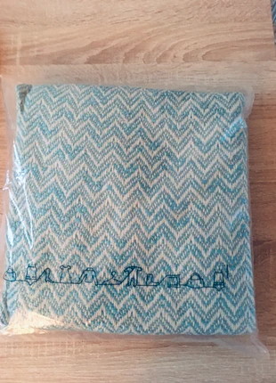 Plaid turquoise à chevrons – 140×120 cm Neuve, marque: Alinea, état: Neuf avec étiquette, taille: Autre, 24,00 €, 25,90 € Protection acheteurs incluse