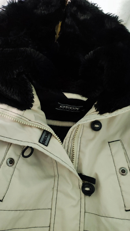 Piumino bambino Geox con cappuccio taglia 3 anni Vinted