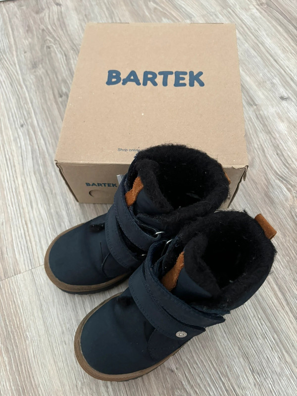 Buty zimowe dla dziecka firmy Bartek rozmiar 24 1