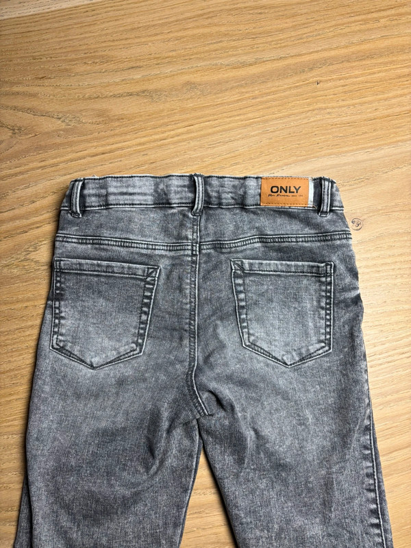 Mooie skinny jeans van Only Kids maat 152 4