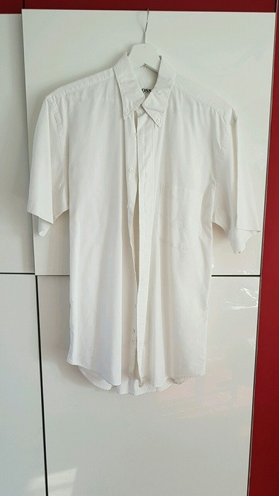Chemise blanche à manches courtes 1