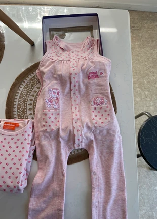 Ensemble body + combinaison fille 24 mois, marke: Paw Patrol, zustand: Neu, mit Etikett, größe: 18–24 Monate / 86, 8,00 €, 9,10 € inklusive Vinted-Käuferschutz