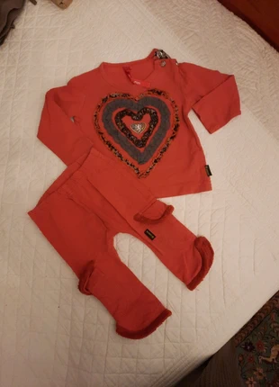 Carbone setje 68 legging trui shirt, brand: Carbone, condition: Good, size: 6-9 months / 68 cm, €4.50, €5.43 includes Buyer Protection