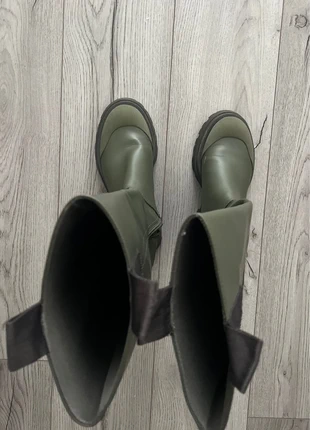 Rain boots kaki color size 39, marque: Stradivarius, état: Très bon état, taille: 39, 44,00 €, 46,90 € Protection acheteurs incluse