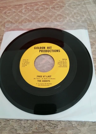 Vinyl 45t The Agents free at last, état: Très bon état, 20,00 €, 21,70 € Protection acheteurs incluse