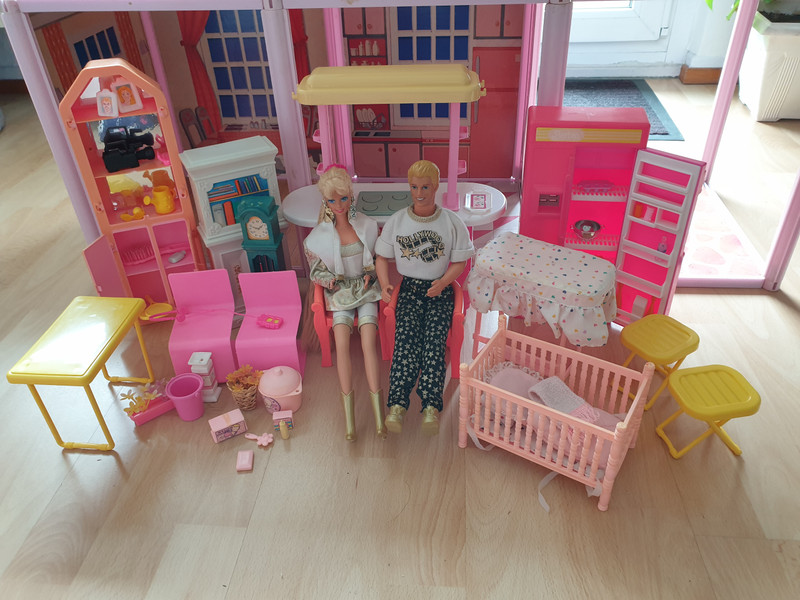 Maison de Barbie - # 6 : les meubles (chambres et salle de bain