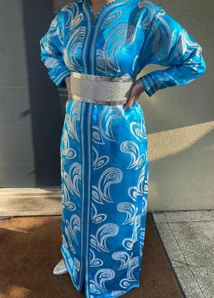 Caftan bleu , merk: Fait Main, staat: Nieuw zonder prijskaartje, maat: M / 38 / 10, € 80,00, € 84,70 inclusief Kopersbescherming