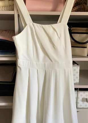 Robe en crêpe blanche petites bretelles marque Morgan taille 40 L, merk: Morgan, staat: Heel goed, maat: L / 40 / 12, € 11,00, € 12,25 inclusief Kopersbescherming Pro