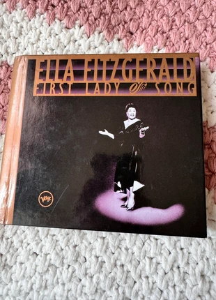 Cd Ella Fitzgerald, zustand: Sehr gut, 15,00 €, 16,45 € inklusive Vinted-Käuferschutz