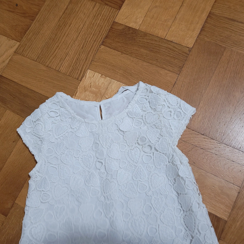 Robe en dentelle blanche fille H M T 8 9 ans Neuf