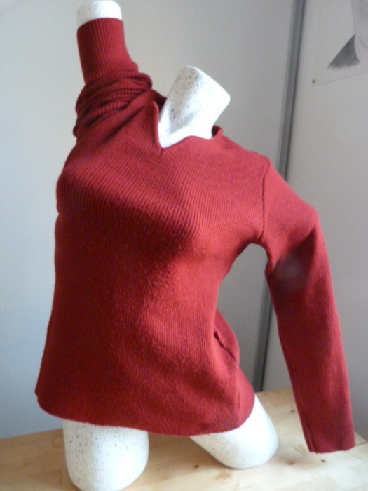 pullover rouge 2