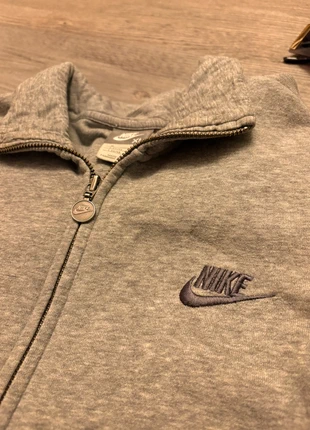 Sweat nike gris vintage, marque: Nike, état: Neuf sans étiquette, taille: S, 10,00 €, 11,20 € Protection acheteurs incluse