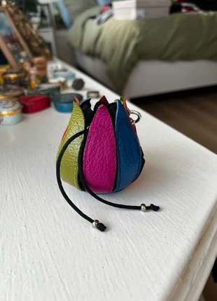 Petit portemonnee tulp, merk: Tulip, staat: Heel goed, € 3,00, € 3,85 inclusief Kopersbescherming