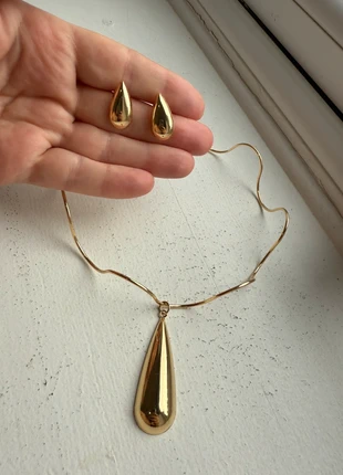 Zara Gold Teardrop Jewelry Set - Wave Choker Necklace & Matching Stud Earrings, brand: Zara, condition: New without tags, £12.00, £13.30 includes Buyer Protection
