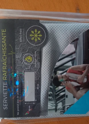 Serviette rafraîchissante, estado: Novo com etiquetas, €5.00, €5.95 inclui Proteção do Comprador