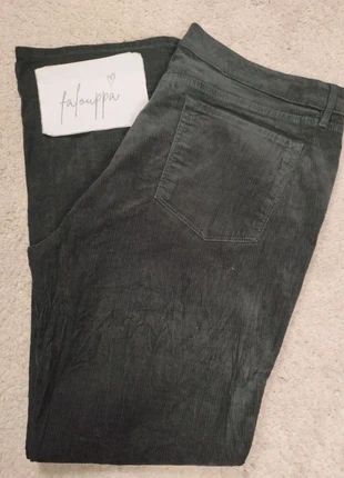 Pantalon velours côtelé vert foncé, neuf sans étiquette taille 🇫🇷 50, brand: Vintage Dressing, condition: New without tags, size: 5XL / 50 / 22, €12.50, €13.83 includes Buyer Protection Pro