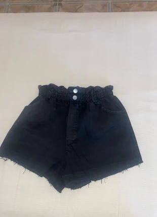 short nero, marque: Nero, état: Bon état, taille: S / 36 / 8, 3,00 €, 3,85 € Protection acheteurs incluse