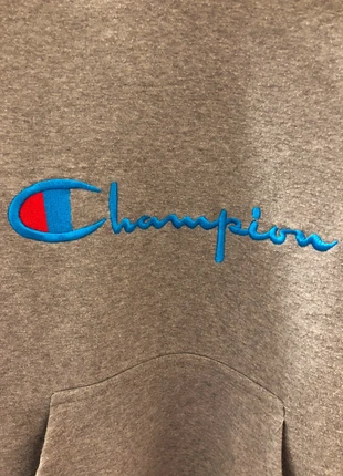 Felpa Grigia, brand: Champion, condizioni: Buone, taglia: L / IT 44 / EU 40, €5.00, €5.95 include la Protezione acquisti