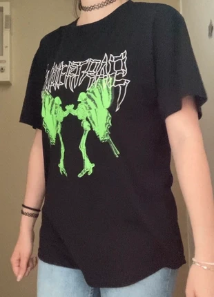 t-shirt oversized, merk: Shein, staat: Heel goed, maat: S, € 1,00, € 1,75 inclusief Kopersbescherming