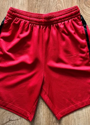 Short large de basketball rouge avec détails noirs Jordan pour homme, taille L, marca: Jordan, estado: Muito bom, tamanho: L, €10.90, €12.15 inclui Proteção do Comprador Pro