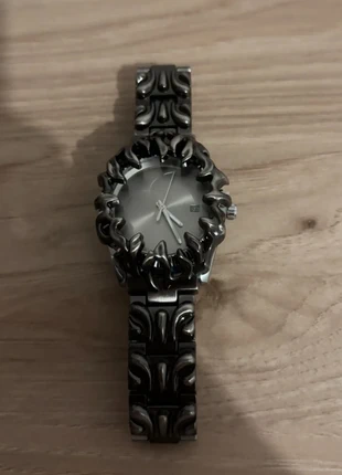 Montre y2k gris griffure neuf, marque: CHROME, état: Neuf sans étiquette, taille: Taille unique, 9,99 €, 11,19 € Protection acheteurs incluse