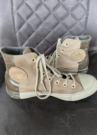 Converse montante kaki 37,5, merk: Converse, staat: Goed, maat: 37.5, € 11,00, € 12,25 inclusief Kopersbescherming