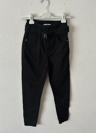 Broek maat 34 Bershka, marca: Bershka, estado: Muito bom, tamanho: XS / 34 / 6, €2.00, €2.80 inclui Proteção do Comprador Pro