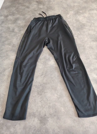 Jogging nike, brand: Nike, condition: Good, size: 14 years / 164 cm, €5.00, €5.95 includes Buyer Protection Pro