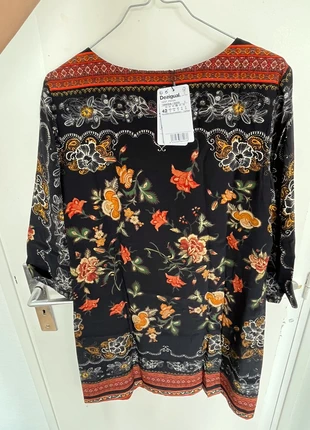 Tunique Desigual, marque: Desigual, état: Neuf avec étiquette, taille: XL / 42 / 14, 18,00 €, 19,60 € Protection acheteurs incluse