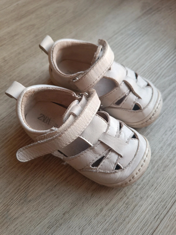 Zara discount baby sandalen