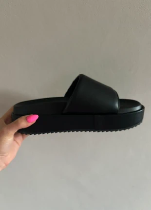 Mules noires, marca: ASOS, estado: Novo sem etiquetas, tamanho: 39, €16.00, €17.50 inclui Proteção do Comprador