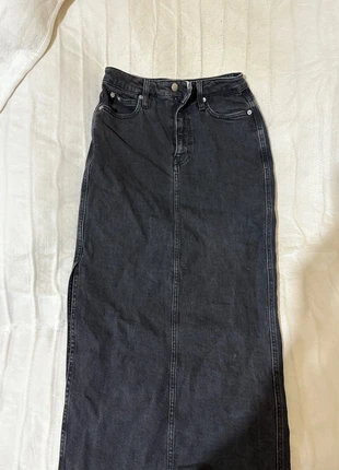 Slit jeans skirt, marque: Calvin Klein, état: Très bon état, taille: S / 36 / 8, 8,00 €, 9,10 € Protection acheteurs incluse