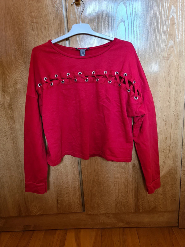 Sudadera tipo crop top de Primark Vinted