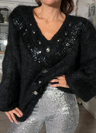 Maglione Sartoriale Vintage Anni ’80 – Mohair e Angora con Paillettes Nere e Argentate, condizioni: Ottime, taglia: Taglia unica, €49.00, €52.15 include la Protezione acquisti