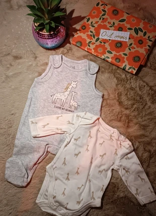 Ensemble salopette, marque: C&A, état: Neuf sans étiquette, taille: Jusqu'à 1 mois / 50 cm, 3,00 €, 3,85 € Protection acheteurs incluse