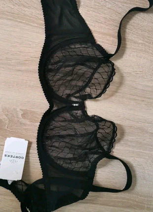 Soutien Gorge Noir 80D, marque: Gorteks, état: Neuf avec étiquette, taille: 80D, 8,00 €, 9,10 € Protection acheteurs incluse