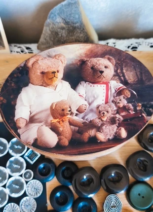 Important Lot de boutons dans une adorable boîte en bois, estado: Muy bueno, 10,00 €, 11,20 € Protección al comprador incluida