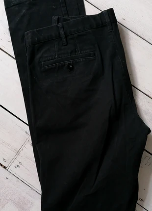 UNICLO jean noir 30-34, marque: Uniqlo, état: Très bon état, taille: S, 15,00 €, 16,45 € Protection acheteurs incluse