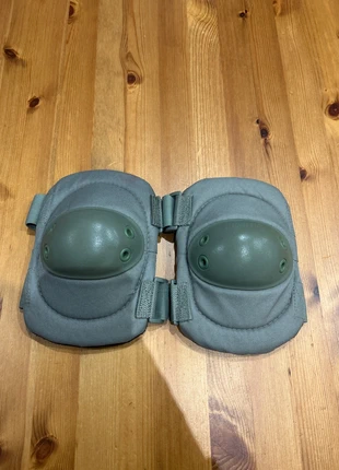 Genouillères blackhawk, marke: Blackhawk, zustand: Neu, 6,00 €, 7,00 € inklusive Vinted-Käuferschutz