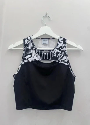 Gymshark Monochrome Sports Crop Top – Size S - Great Condition, brand: Gymshark, condition: Very good, size: S / 36 / 8, €11.50, €12.78 includes Buyer Protection