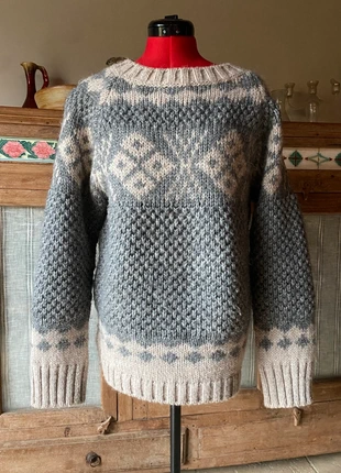 Cute jumper, brand: Napapijri, condizioni: Ottime, taglia: L / IT 44 / EU 40, €35.00, €37.45 include la Protezione acquisti